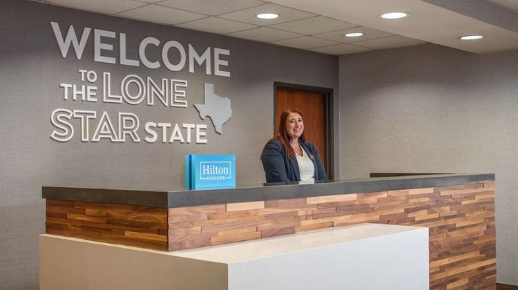 Hampton Inn & Suites-Dallas Allen Lobby