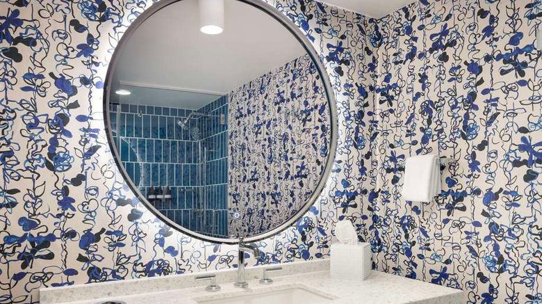 <b>The Highland Dallas, Curio Collection Room</b>. Images powered by <a href="https://iceportal.shijigroup.com/" title="IcePortal" target="_blank">IcePortal</a>.
