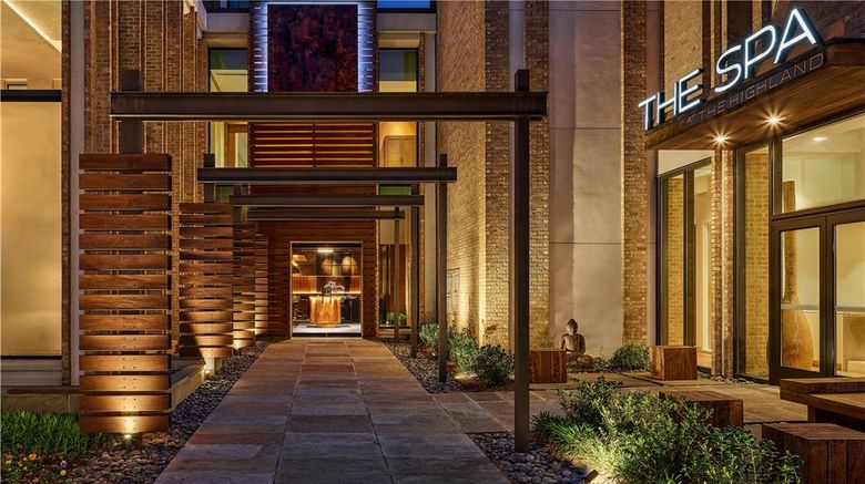 <b>The Highland Dallas, Curio Collection Exterior</b>. Images powered by <a href="https://iceportal.shijigroup.com/" title="IcePortal" target="_blank">IcePortal</a>.