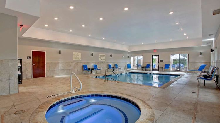 Hampton Inn & Suites Dallas Pool