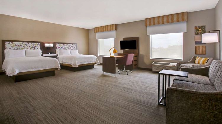 Hampton Inn & Suites Dallas Room