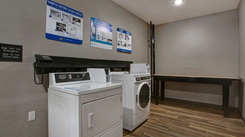 <b>Hampton Inn & Suites Dallas Other</b>. Images powered by <a href="https://iceportal.shijigroup.com/" title="IcePortal" target="_blank">IcePortal</a>.