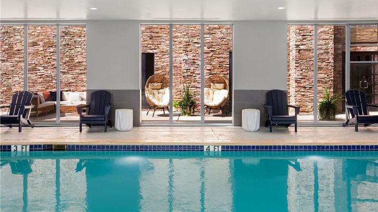 <b>Hampton Inn & Suites Arlington North Pool</b>. Images powered by <a href="https://iceportal.shijigroup.com/" title="IcePortal" target="_blank">IcePortal</a>.