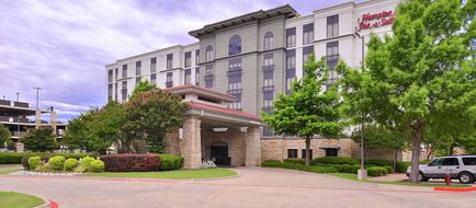 Hampton Inn & Suites Legacy Park Exterior