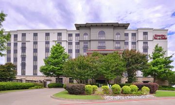 Hampton Inn & Suites Legacy Park