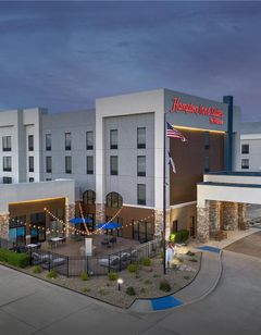 Hampton Inn & Suites DFW