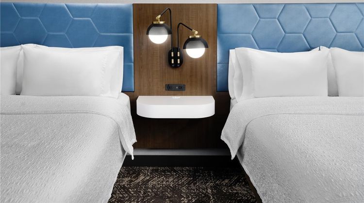 Hampton Inn & Suites DFW Room