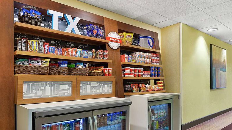 <b>Hampton Inn Dallas/Irving-Las Colinas Restaurant</b>. Images powered by <a href="https://iceportal.shijigroup.com/" title="IcePortal" target="_blank">IcePortal</a>.