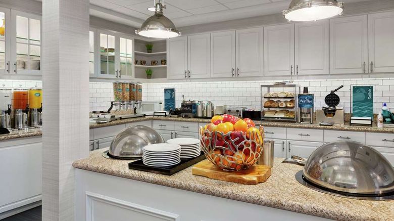<b>Homewood Suites by Hilton Plano Restaurant</b>. Images powered by <a href="https://iceportal.shijigroup.com/" title="IcePortal" target="_blank">IcePortal</a>.
