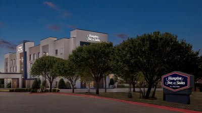 Hampton Inn & Suites Waxahachie