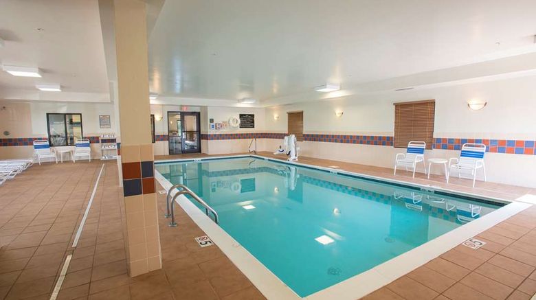 <b>Hampton Inn & Suites Dayton-Airport Pool</b>. Images powered by <a href="https://iceportal.shijigroup.com/" title="IcePortal" target="_blank">IcePortal</a>.