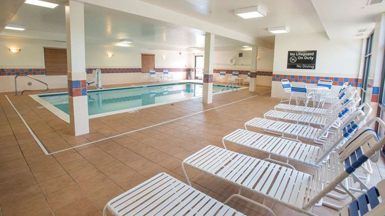 Hampton Inn & Suites Dayton-Airport Pool