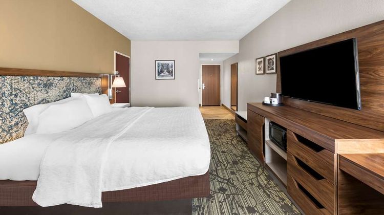 Hampton Inn Huber Heights Room