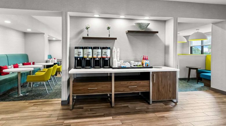 <b>Hampton Inn by Hilton Dayton South Restaurant</b>. Images powered by <a href="https://iceportal.shijigroup.com/" title="IcePortal" target="_blank">IcePortal</a>.