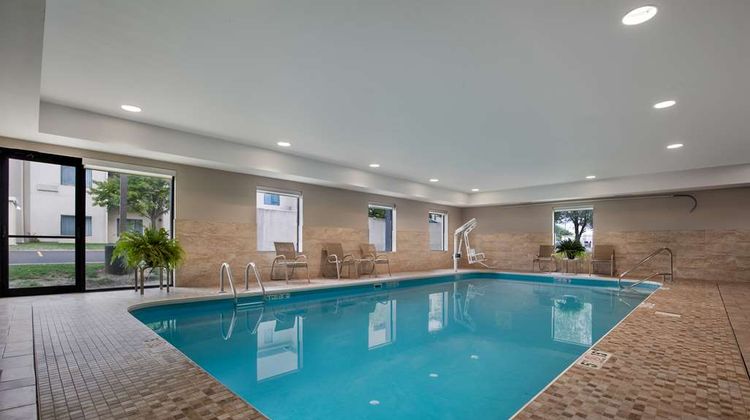 Hampton Inn & Suites Vandalia Pool