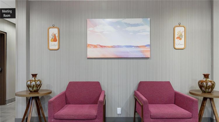 Hampton Inn Dublin Lobby