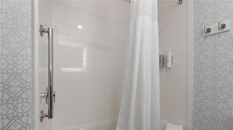 Hampton Inn Dublin Room