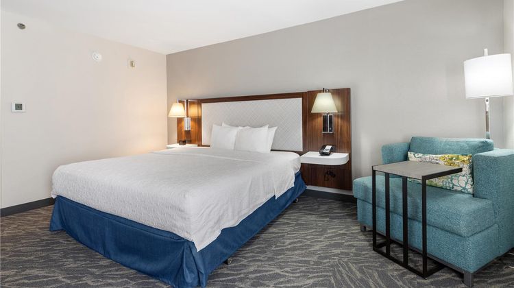 Hampton Inn Dublin Room