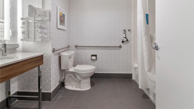 Hampton Inn Dublin Room