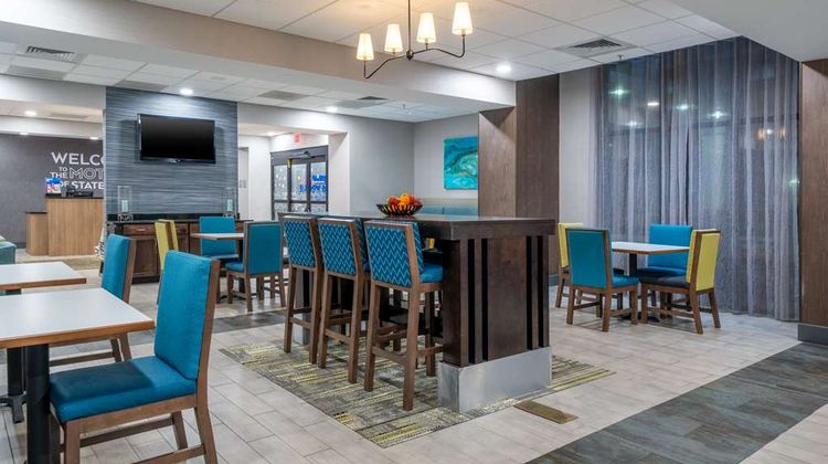 Hampton Inn Dahlgren, VA Lobby