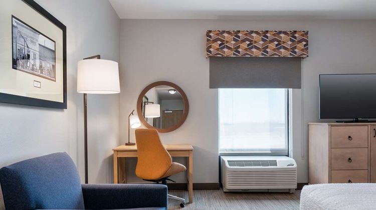 Hampton Inn & Suites - Dodge City Room