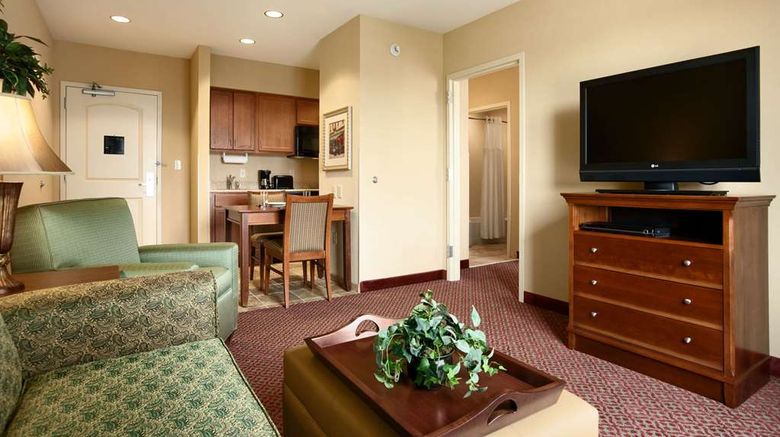 <b>Homewood Suites Decatur-Forsyth Room</b>. Images powered by <a href="https://iceportal.shijigroup.com/" title="IcePortal" target="_blank">IcePortal</a>.