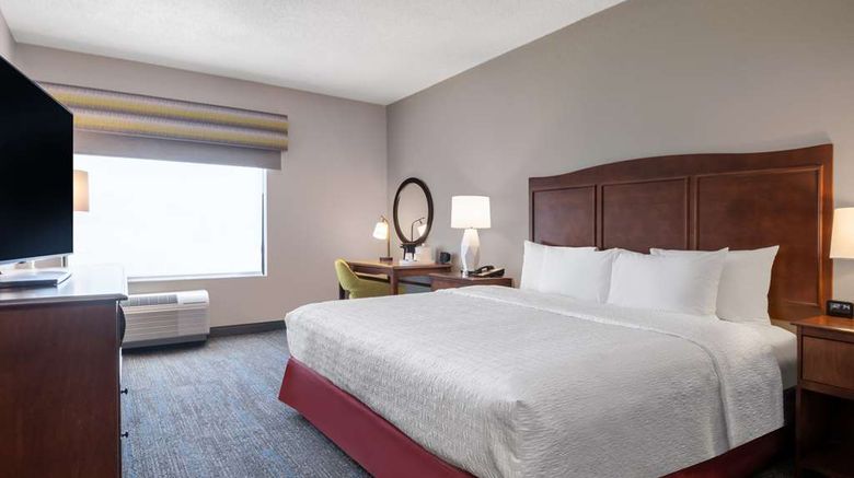<b>Hampton Inn Boca Raton Deerfield Beach Room</b>. Images powered by <a href="https://iceportal.shijigroup.com/" title="IcePortal" target="_blank">IcePortal</a>.