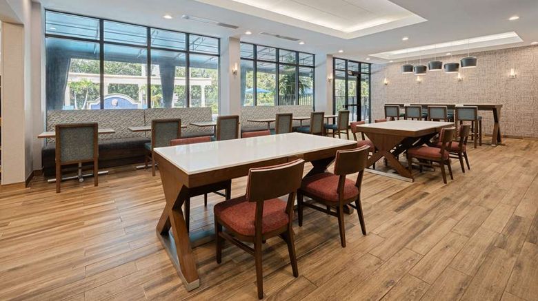 <b>Hampton Inn Boca Raton Deerfield Beach Restaurant</b>. Images powered by <a href="https://iceportal.shijigroup.com/" title="IcePortal" target="_blank">IcePortal</a>.