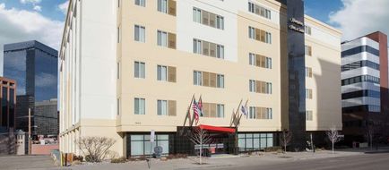 Hampton Inn & Suites Denver-Downtown Exterior