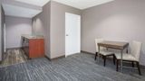 Hampton Inn & Suites Denver-Downtown Room