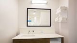 Hampton Inn & Suites Denver-Downtown Room