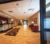 Hampton Inn Fort Morgan Lobby