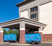 Hampton Inn Denver-International Airport Exterior