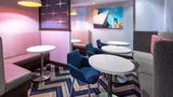 Hampton Inn Denver-International Airport Lobby
