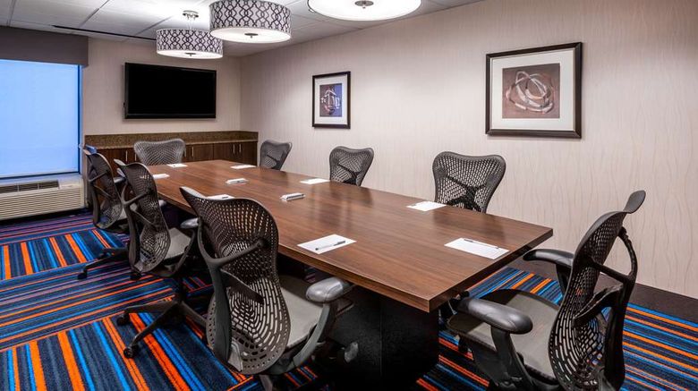 <b>Hampton Inn Denver-International Airport Meeting</b>. Images powered by <a href="https://iceportal.shijigroup.com/" title="IcePortal" target="_blank">IcePortal</a>.