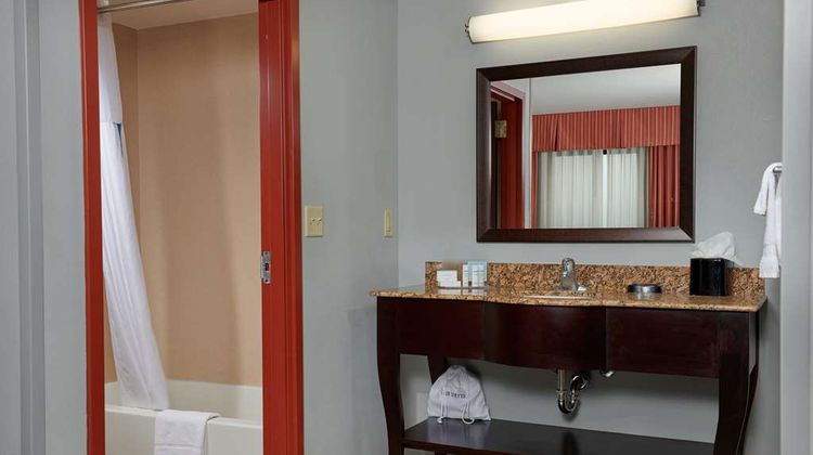 Hampton Inn & Suites Highlands Ranch Room
