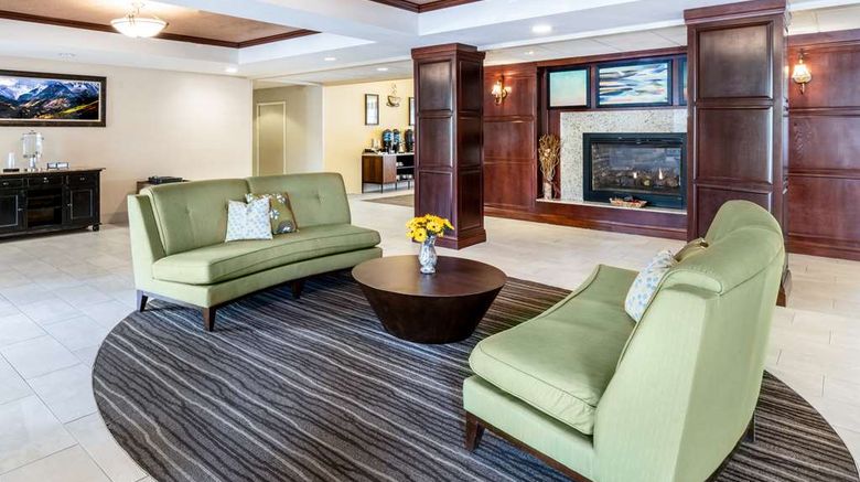 <b>Homewood Suites Denver-Littleton Lobby</b>. Images powered by <a href="https://iceportal.shijigroup.com/" title="IcePortal" target="_blank">IcePortal</a>.