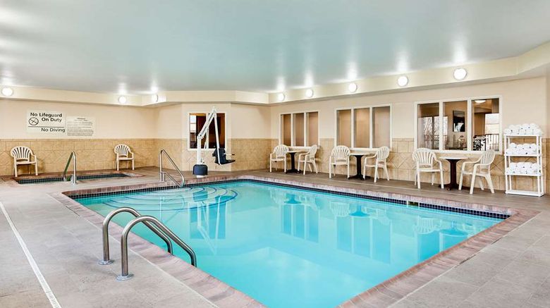 <b>Hampton Inn Longmont Pool</b>. Images powered by <a href="https://iceportal.shijigroup.com/" title="IcePortal" target="_blank">IcePortal</a>.