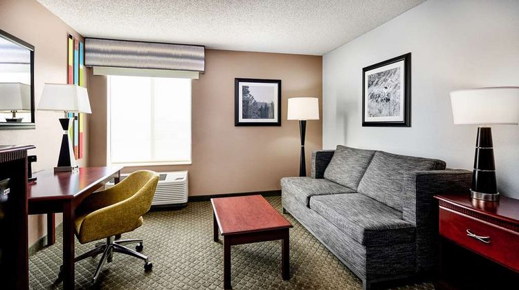 Hampton Inn Longmont Room