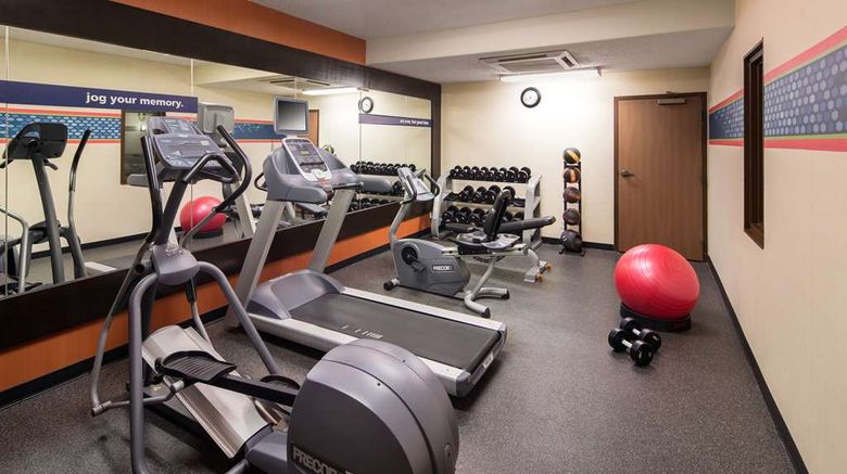 <b>Hampton Inn Boulder/Louisville Health</b>. Images powered by <a href="https://iceportal.shijigroup.com/" title="IcePortal" target="_blank">IcePortal</a>.