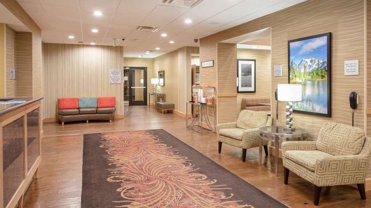 Hampton Inn & Suites Denver/South-Ridge Lobby