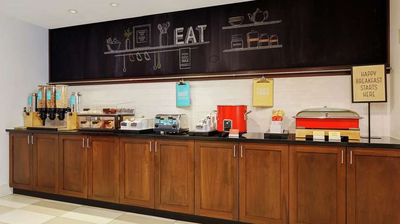 <b>Hampton Inn & Suites Denver Tech Center Restaurant</b>. Images powered by <a href="https://iceportal.shijigroup.com/" title="IcePortal" target="_blank">IcePortal</a>.