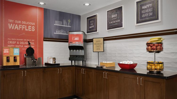 Hampton Inn & Suites Denver Tech Center Restaurant