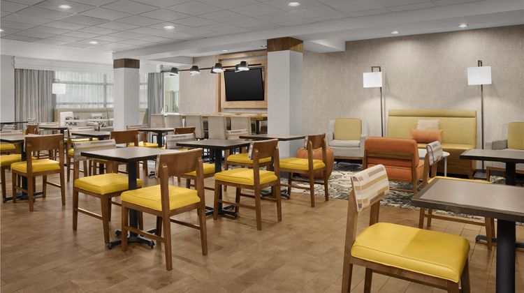 Hampton Inn & Suites Denver Tech Center Lobby