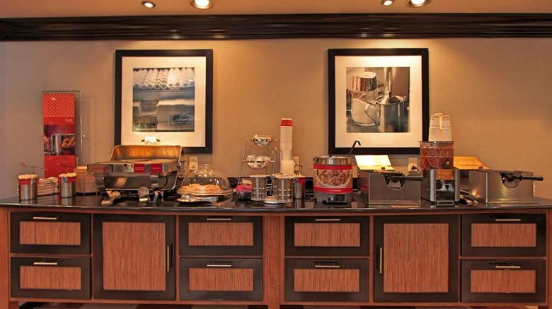 <b>Hampton Inn Defiance Restaurant</b>. Images powered by <a href="https://iceportal.shijigroup.com/" title="IcePortal" target="_blank">IcePortal</a>.