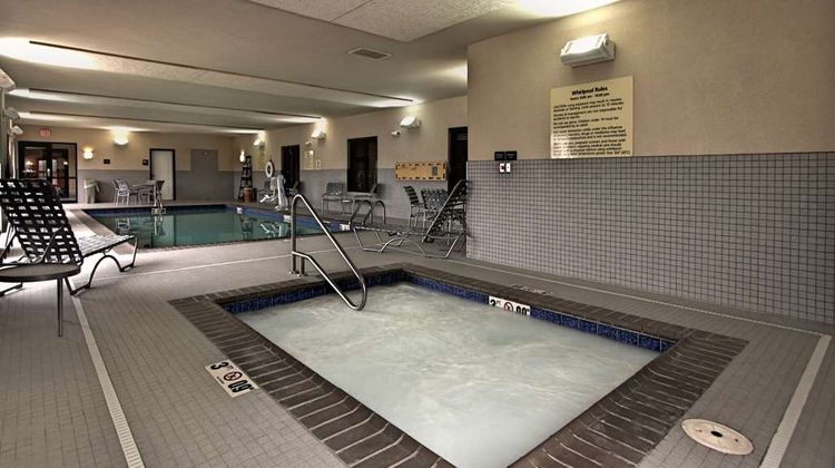 Hampton Inn Defiance Pool