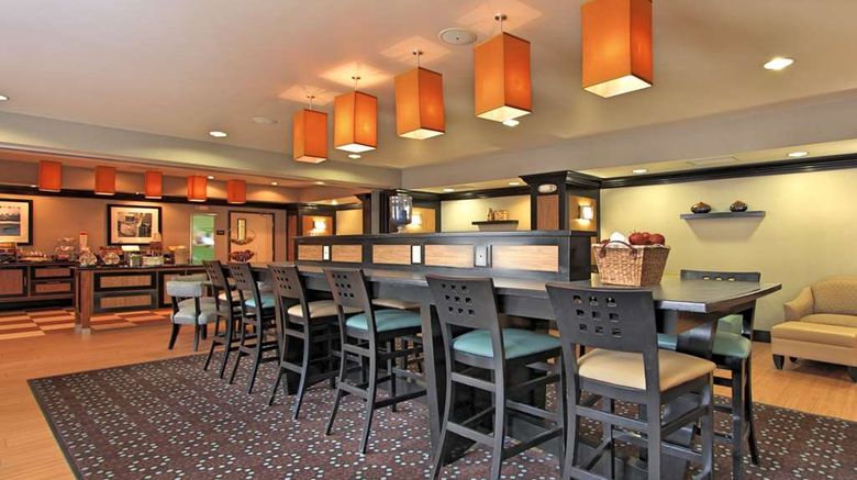<b>Hampton Inn Defiance Restaurant</b>. Images powered by <a href="https://iceportal.shijigroup.com/" title="IcePortal" target="_blank">IcePortal</a>.