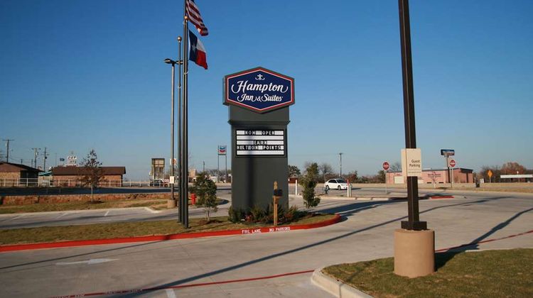 Hampton Inn & Suites Decatur Exterior