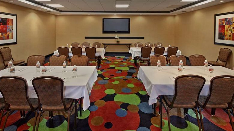 <b>Hampton Inn & Suites Decatur Meeting</b>. Images powered by <a href="https://iceportal.shijigroup.com/" title="IcePortal" target="_blank">IcePortal</a>.