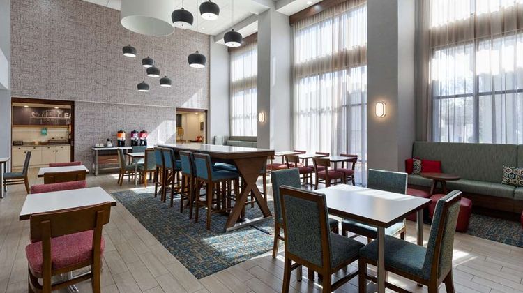 Hampton Inn & Suites Dothan Lobby